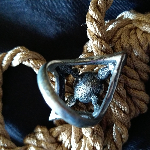 Ring - Picture 4 of 4